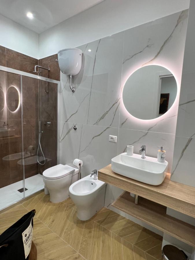 Gennarino Apartments - Panorama Suite With Balcony And Urban Loft Napoli Bagian luar foto