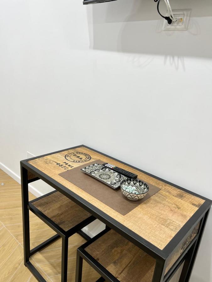 Gennarino Apartments - Panorama Suite With Balcony And Urban Loft Napoli Bagian luar foto